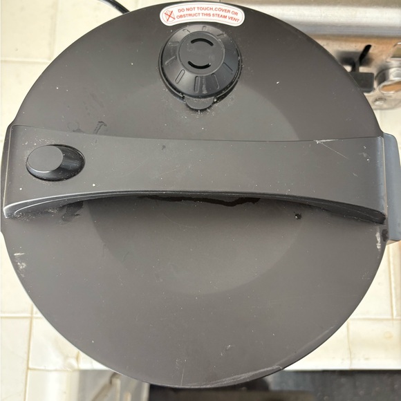 AROMA rice cooker - Picture 2 of 7